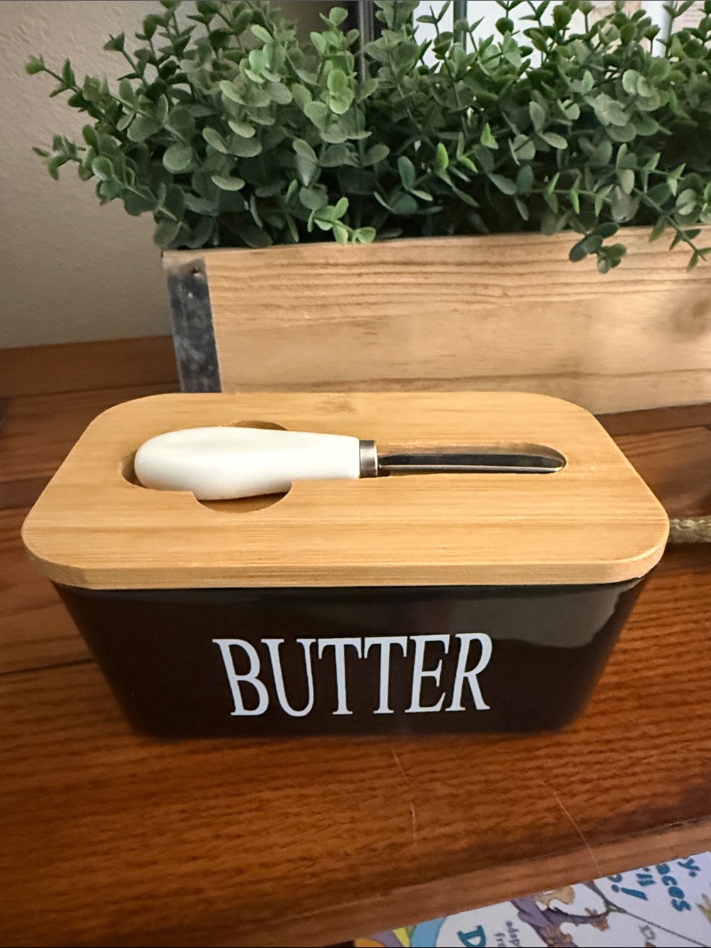 Black Butter Dish with Bamboo Lid and White Spreader